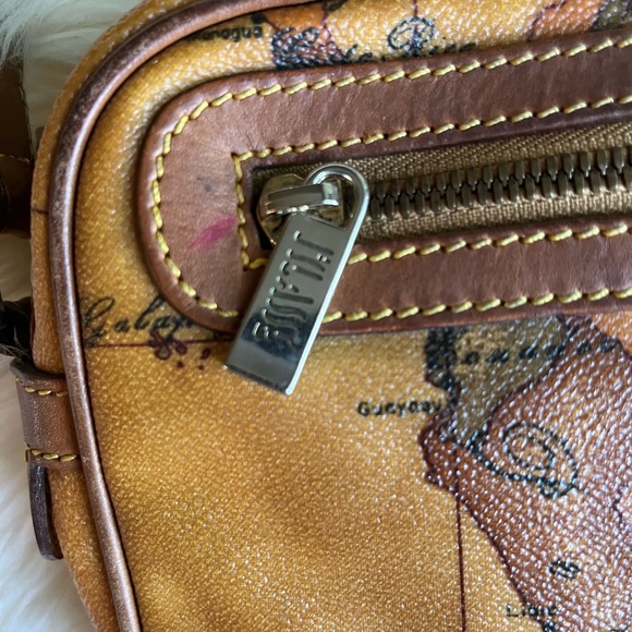 Vintage Alviero Martini 1A Classe Geo Classic Map Crossbody Bag. - Picture 4 of 8